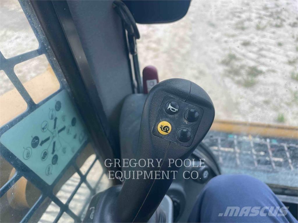 CAT 259D3 Bandlastare