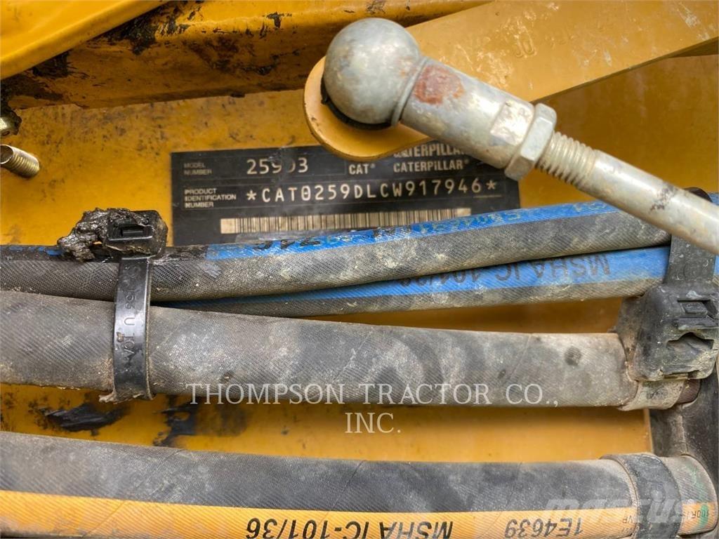 CAT 259D3 Bandlastare