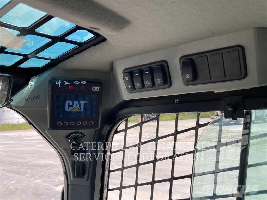 CAT 259D3 Bandlastare