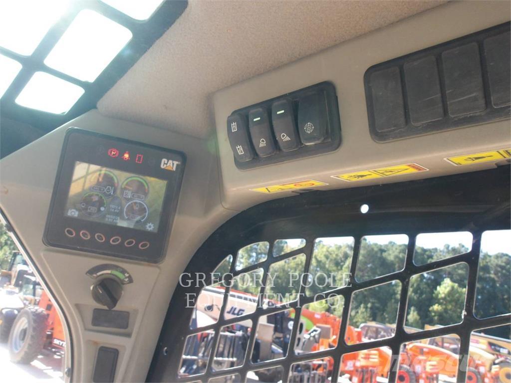 CAT 259D3 Bandlastare