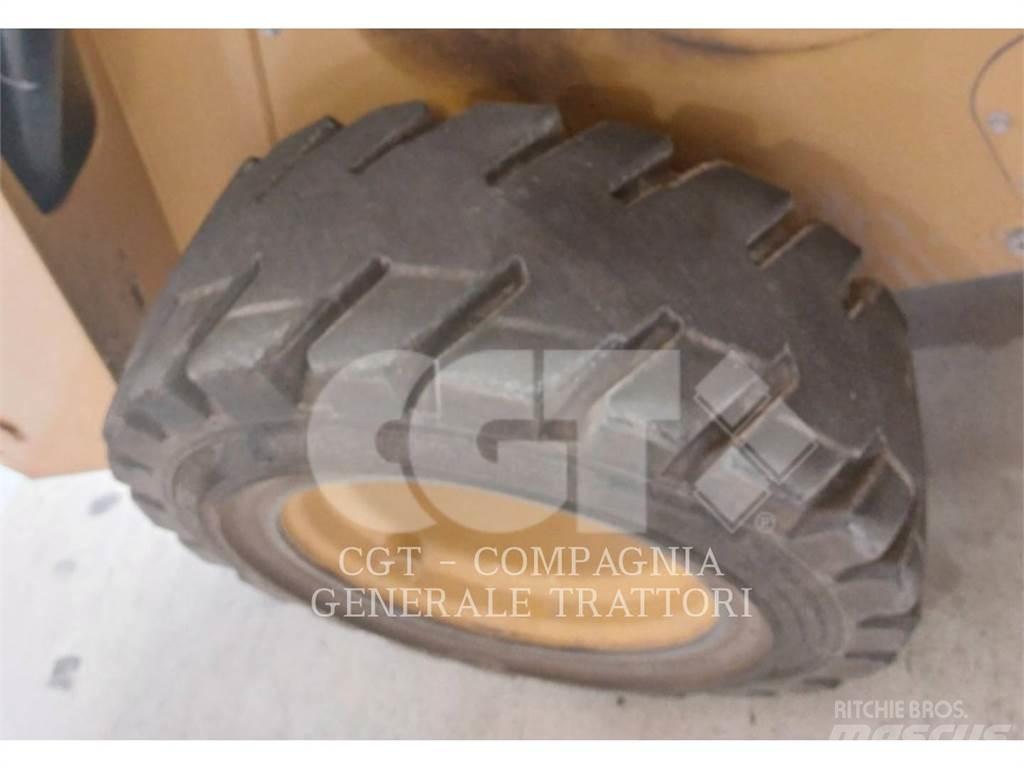 CAT 262D Kompaktlastare