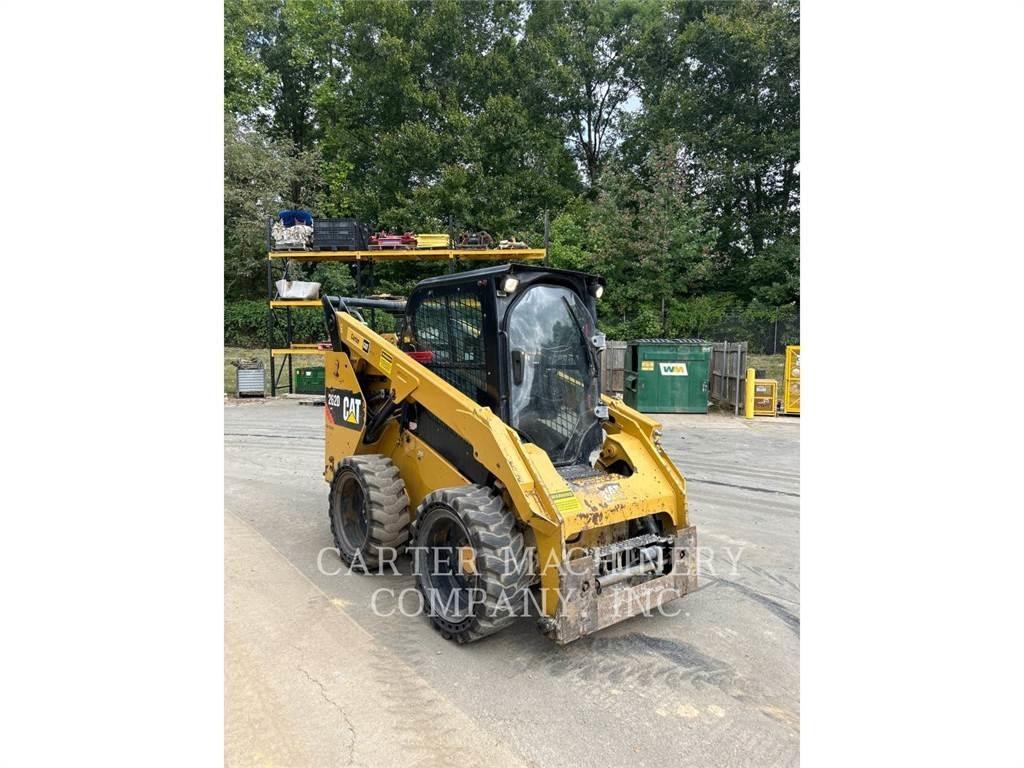 CAT 262D Kompaktlastare