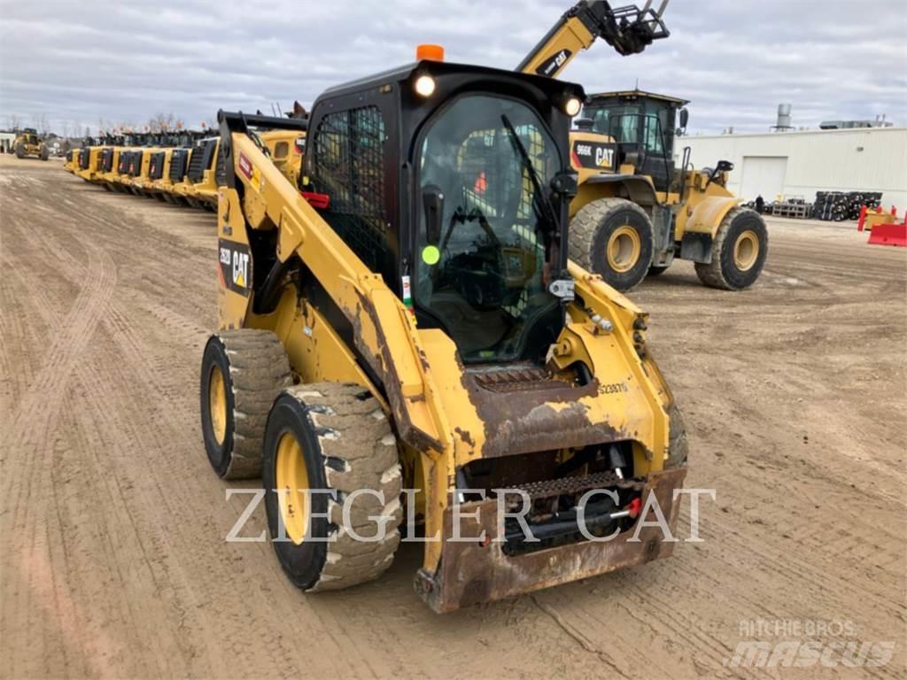 CAT 262D Kompaktlastare