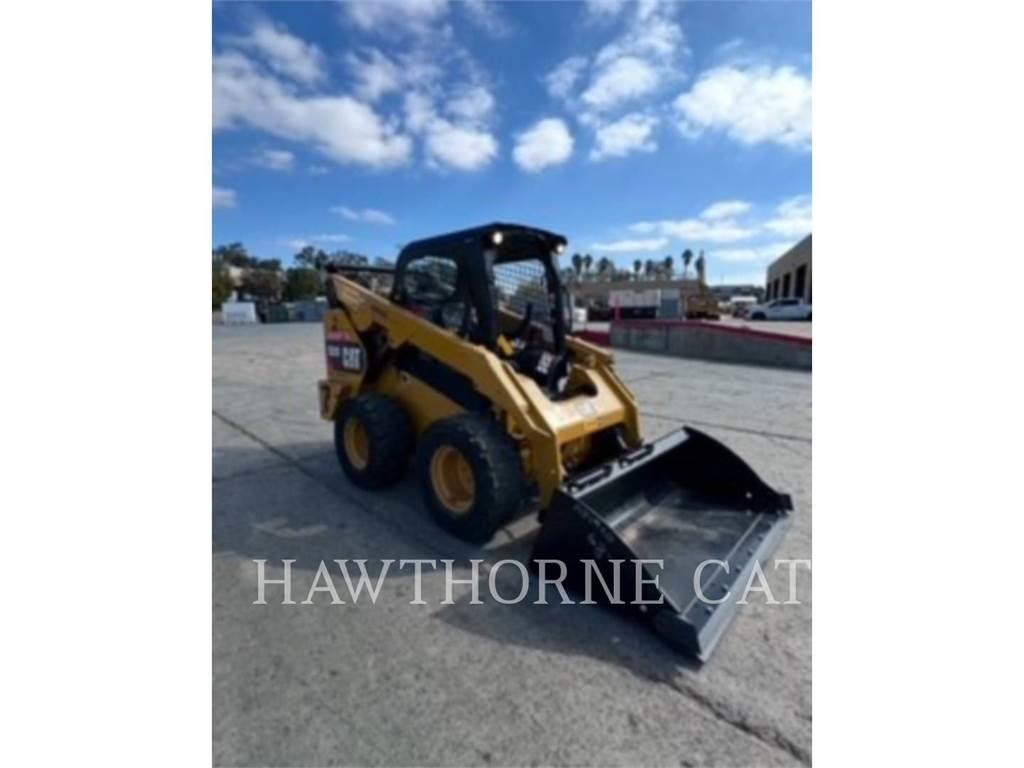 CAT 262D Kompaktlastare