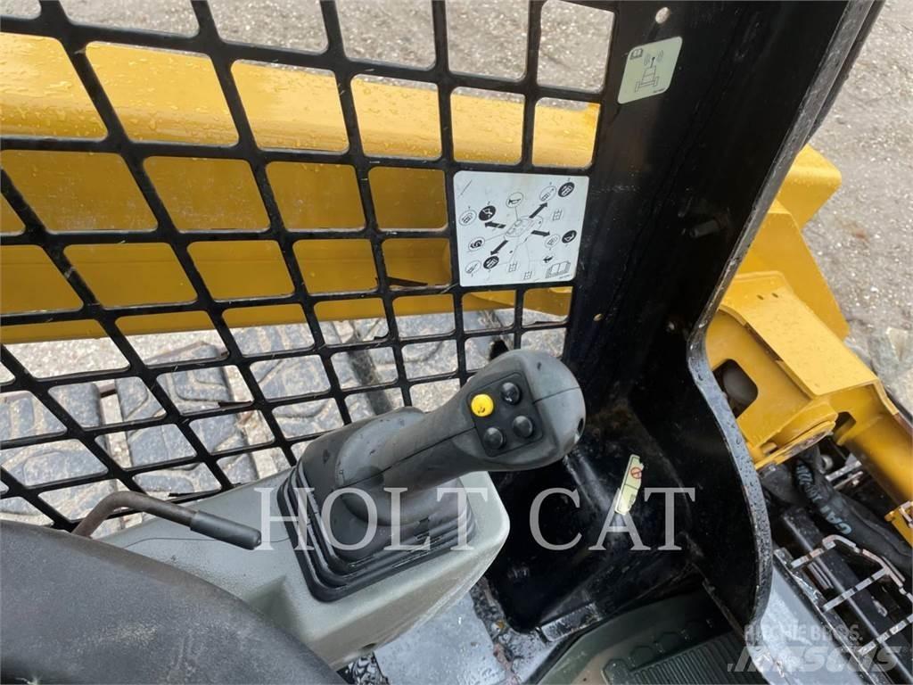 CAT 262D3 Kompaktlastare