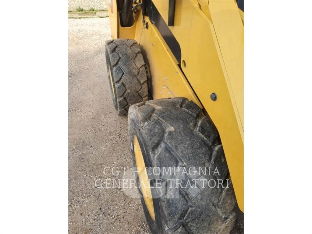 CAT 262D3 Kompaktlastare