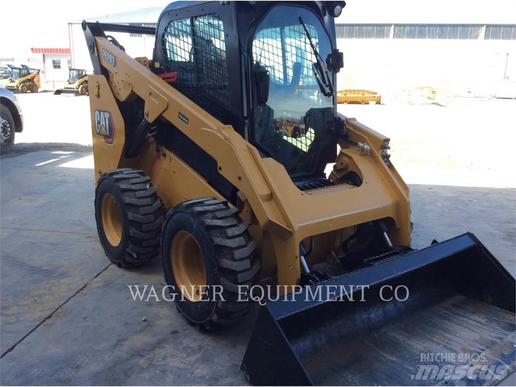 CAT 262D3 Kompaktlastare
