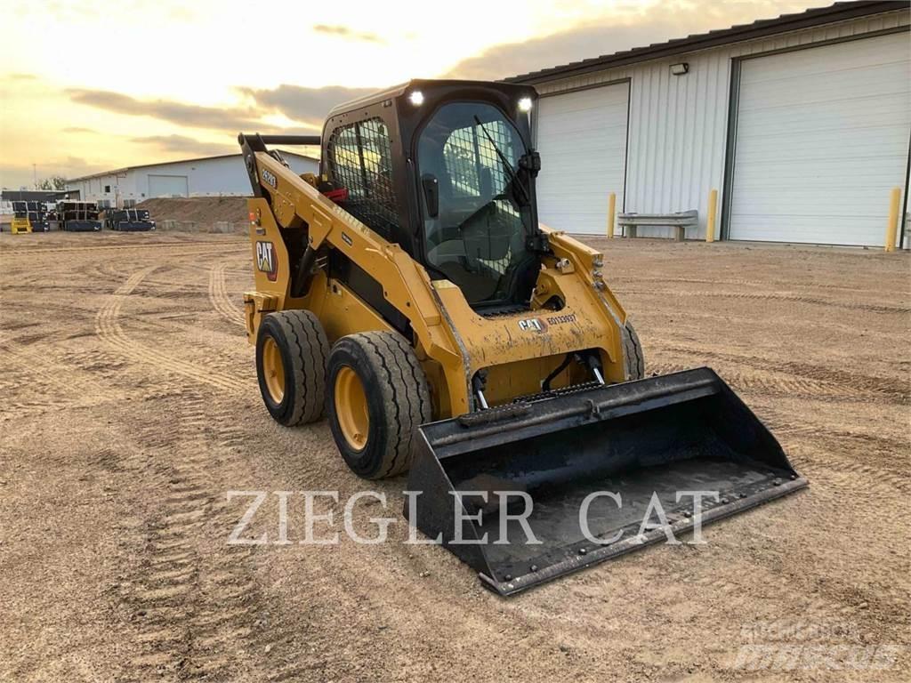 CAT 262D3 Kompaktlastare