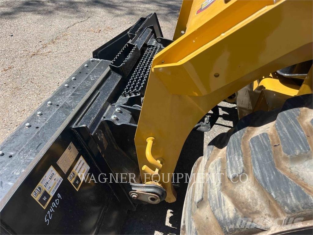 CAT 262D3 Kompaktlastare