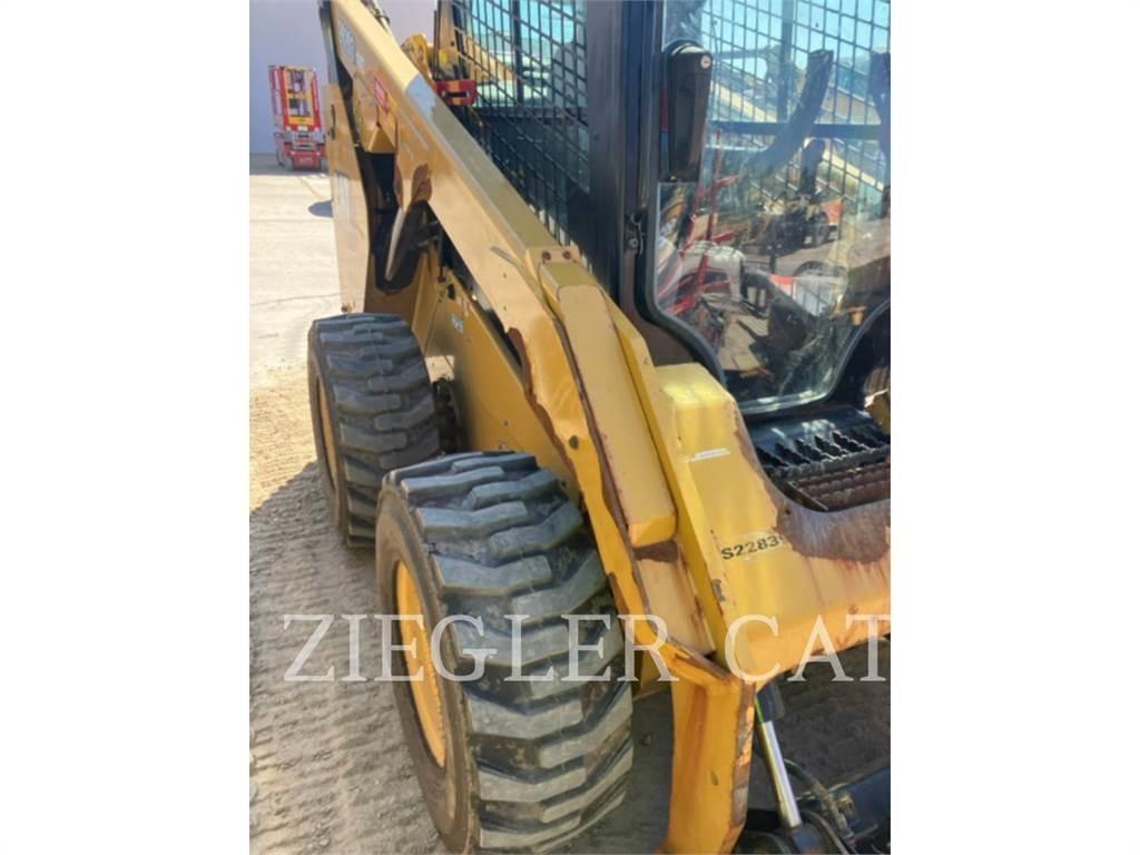 CAT 262D3 Kompaktlastare