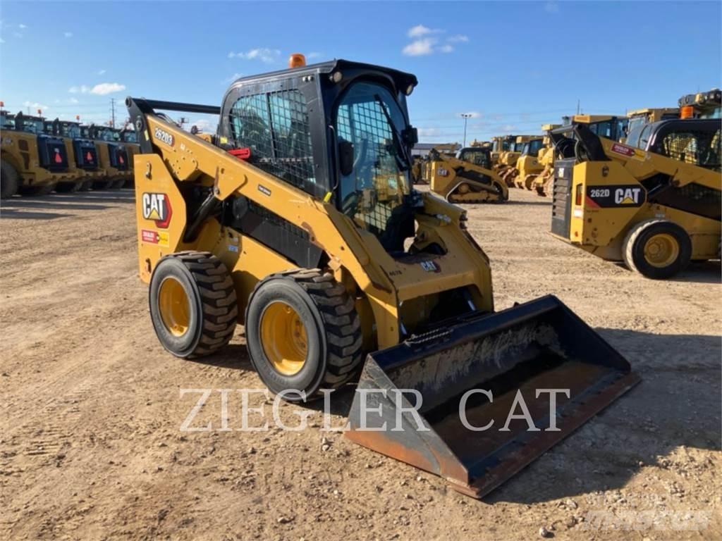 CAT 262D3 Kompaktlastare