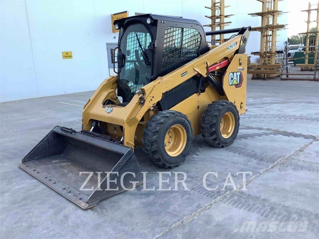 CAT 262D3 Kompaktlastare