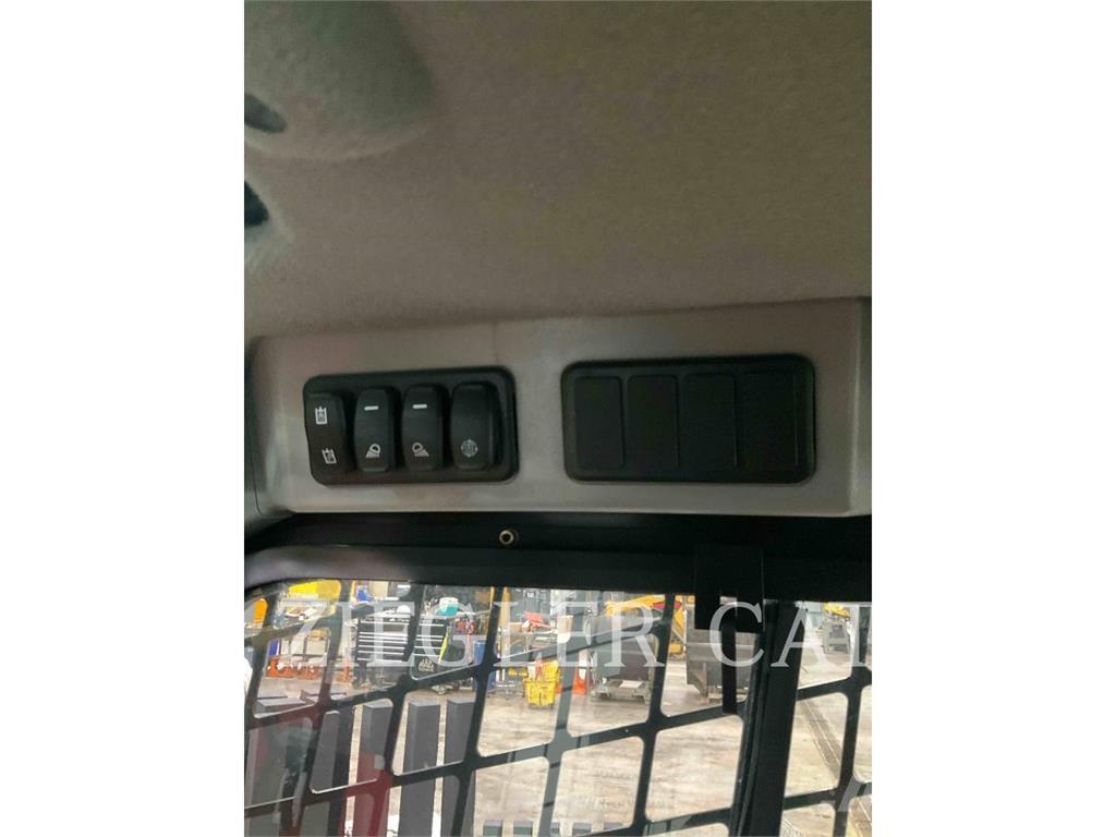 CAT 262D3 Kompaktlastare