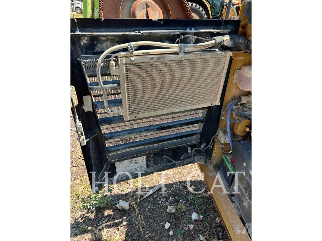 CAT 262D3 Kompaktlastare