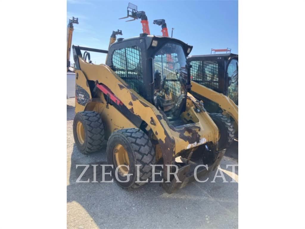 CAT 272C Kompaktlastare