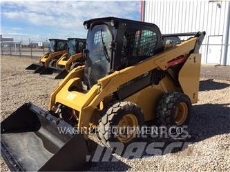 CAT 272D Kompaktlastare