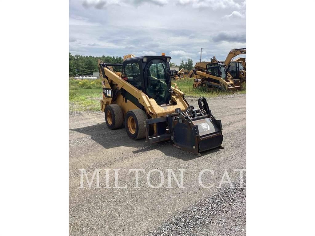 CAT 272D Kompaktlastare
