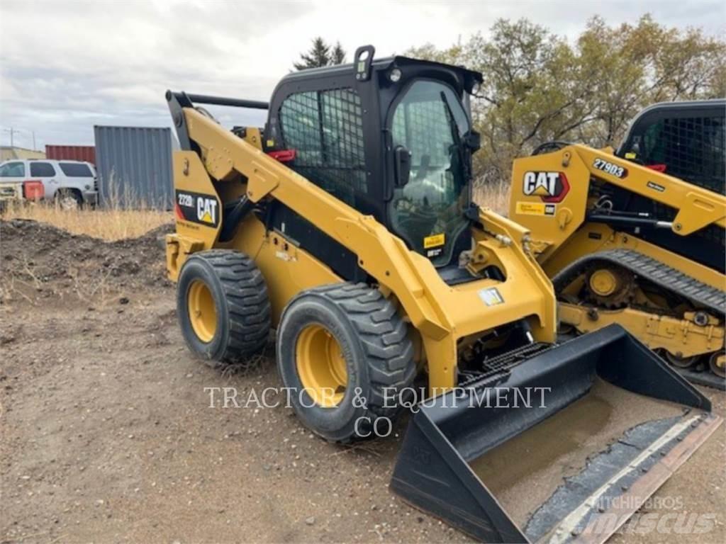 CAT 272D2 Kompaktlastare