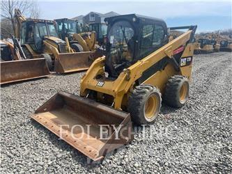 CAT 272D2 Kompaktlastare