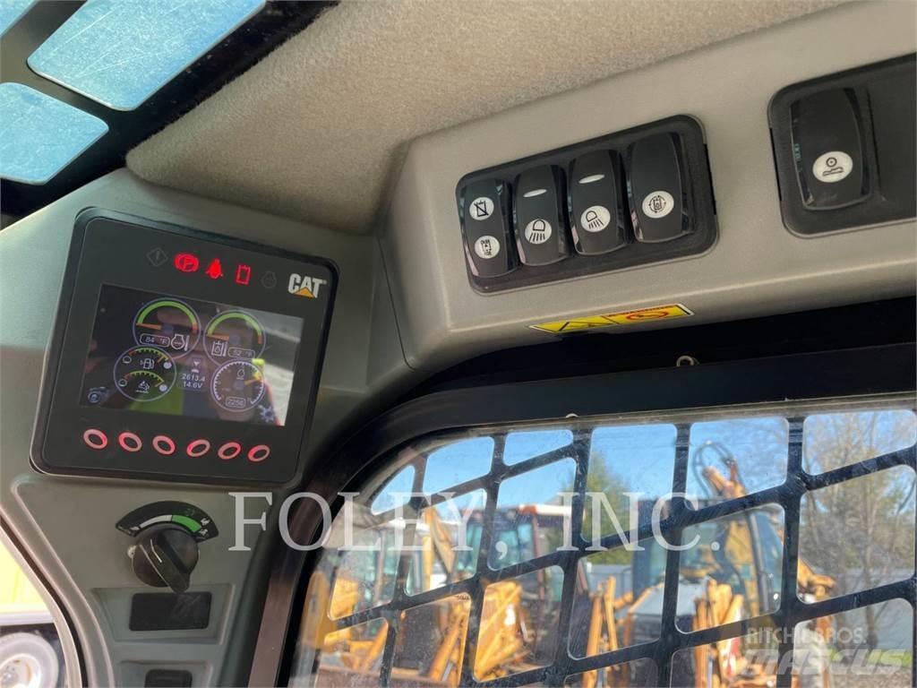 CAT 272D2 Kompaktlastare