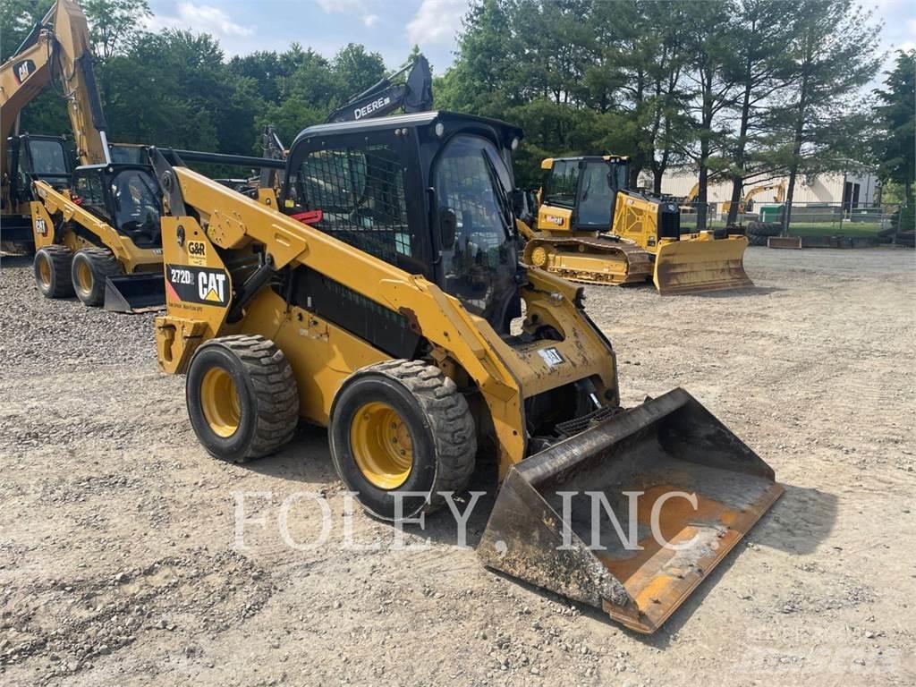 CAT 272D2 Kompaktlastare