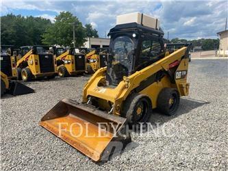 CAT 272D2 Kompaktlastare