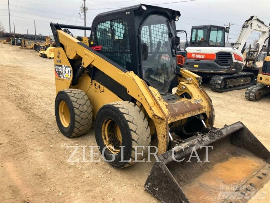 CAT 272D2 Kompaktlastare