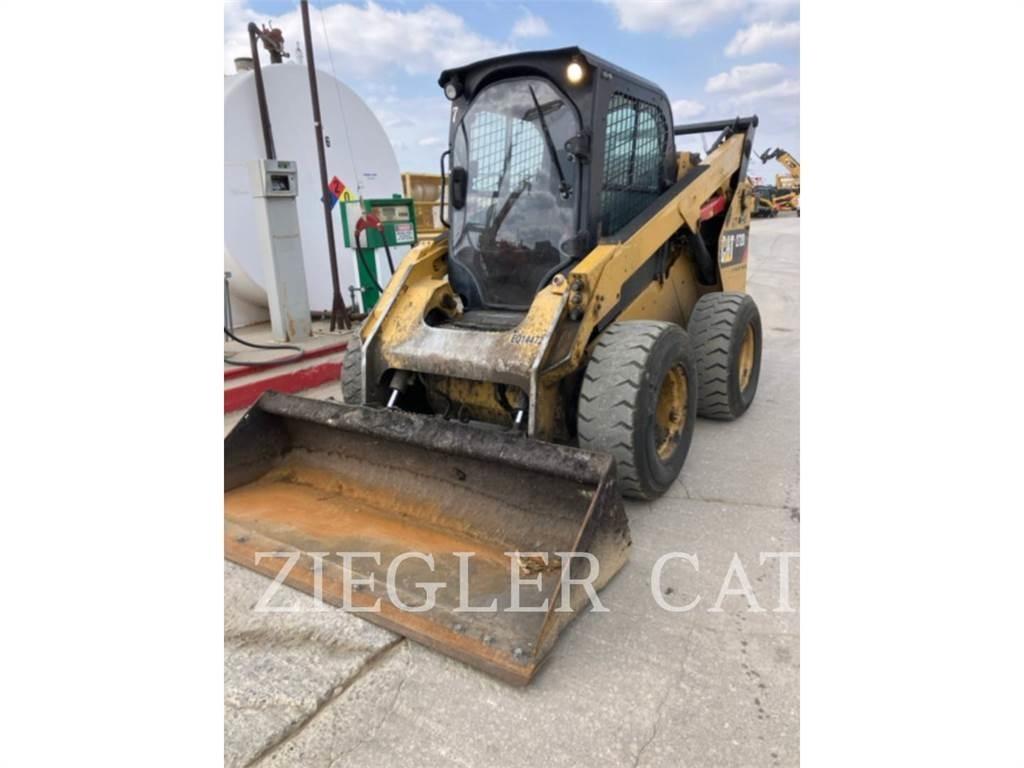 CAT 272D2 Kompaktlastare