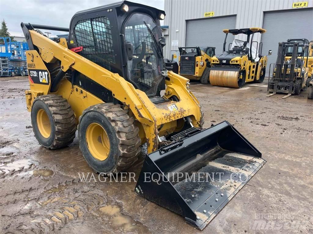 CAT 272D2 Kompaktlastare