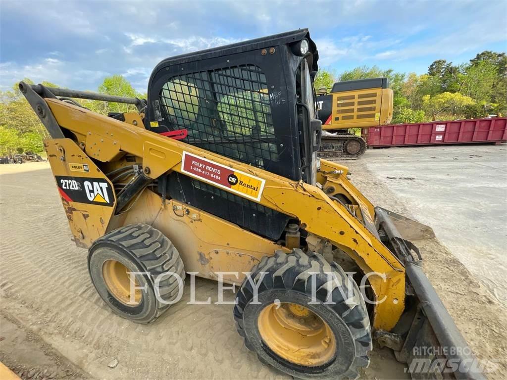CAT 272D2 Kompaktlastare