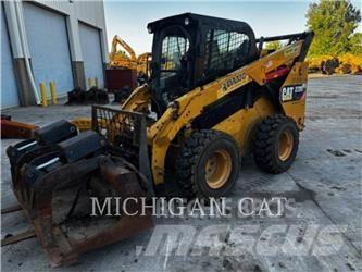 CAT 272D2 A2HQ Kompaktlastare
