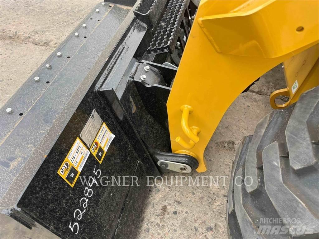 CAT 272D3 Kompaktlastare