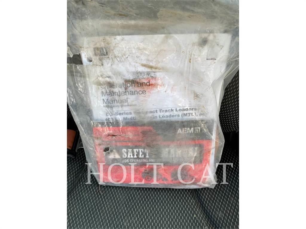 CAT 272D3 Kompaktlastare