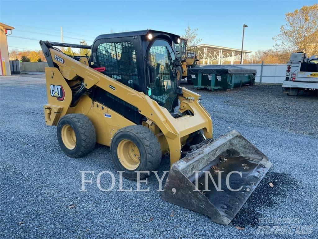 CAT 272D3 Kompaktlastare