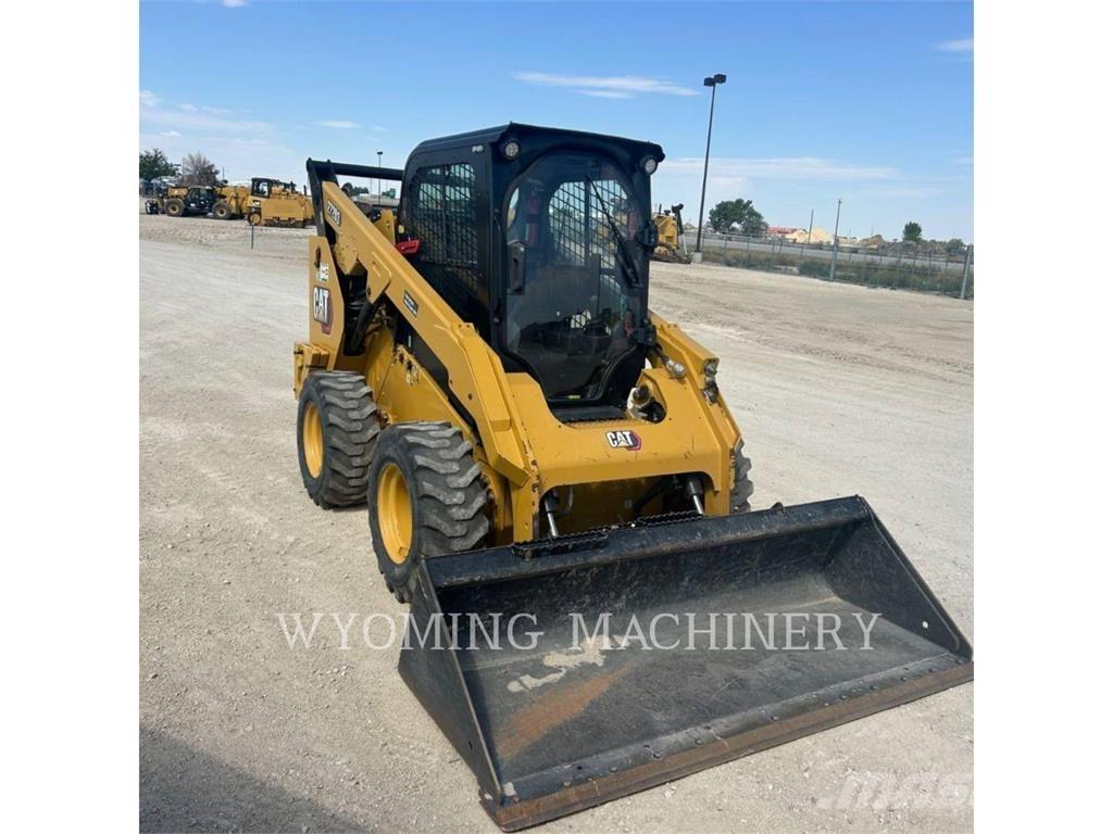 CAT 272D3 Kompaktlastare