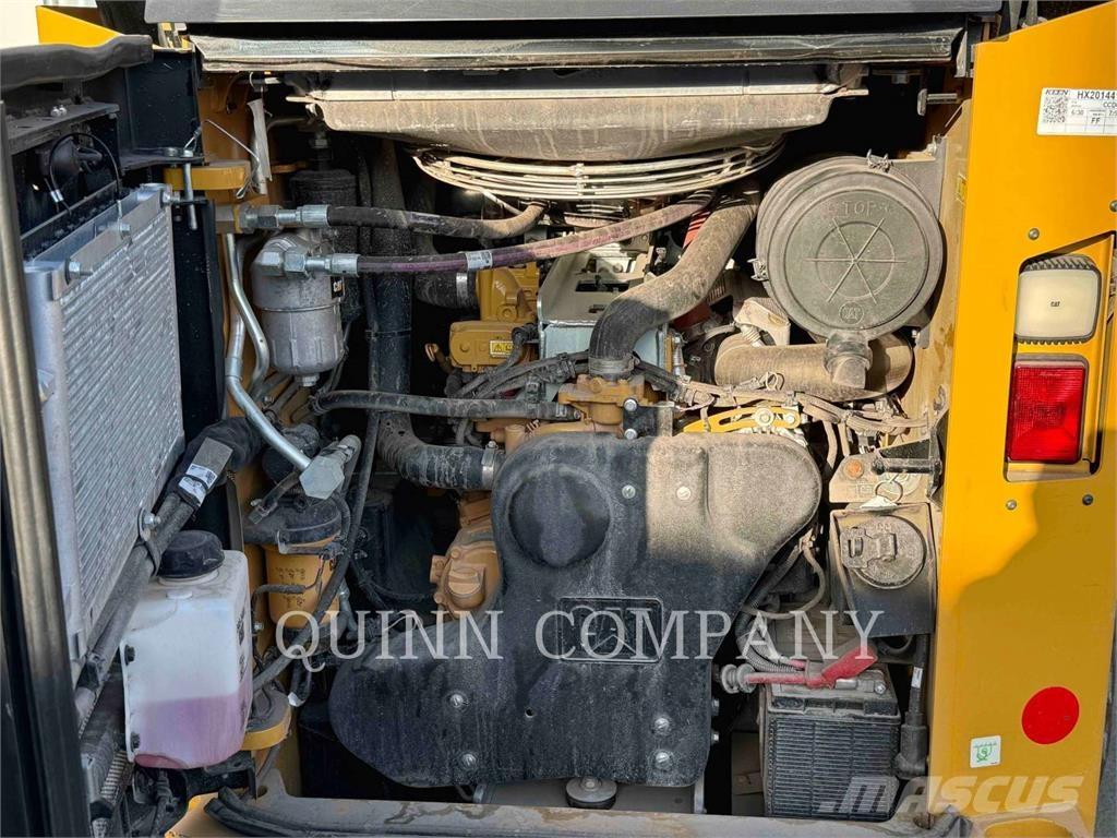 CAT 272D3 Kompaktlastare