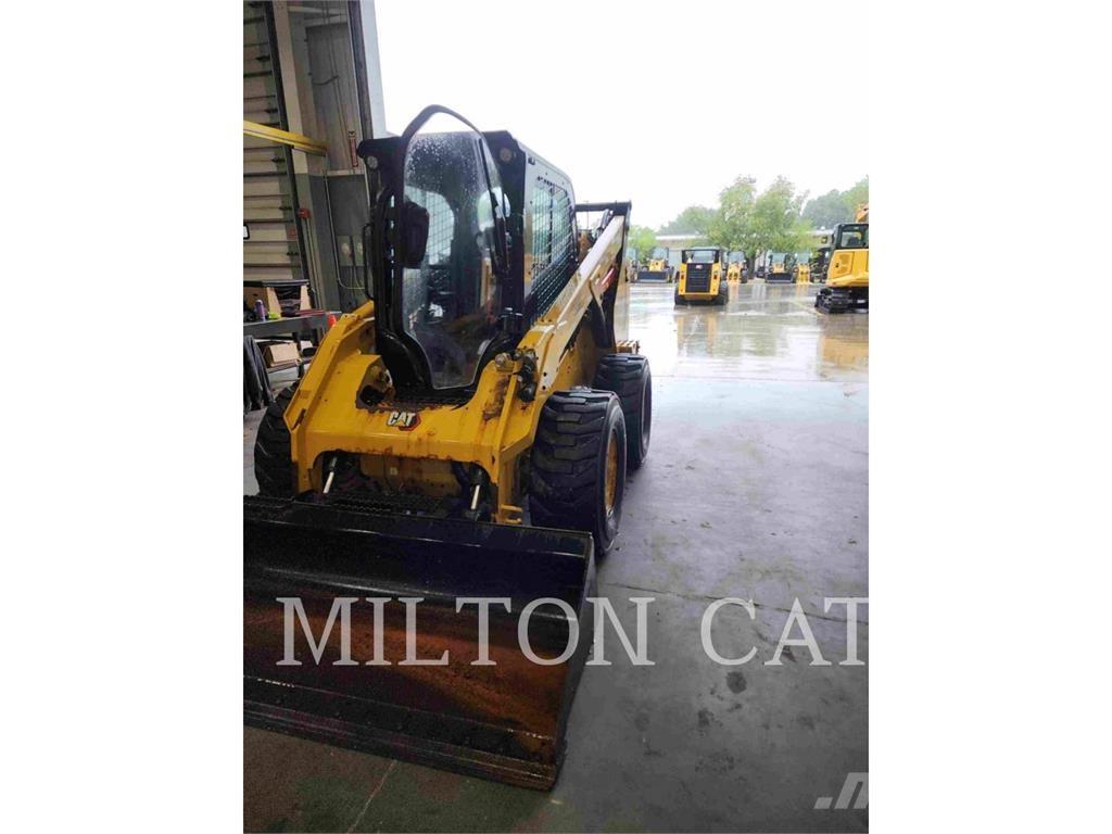 CAT 272D3 XHP Kompaktlastare