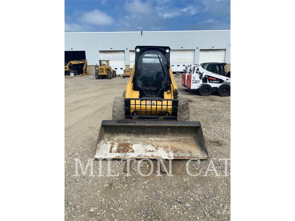 CAT 272D3XE Kompaktlastare