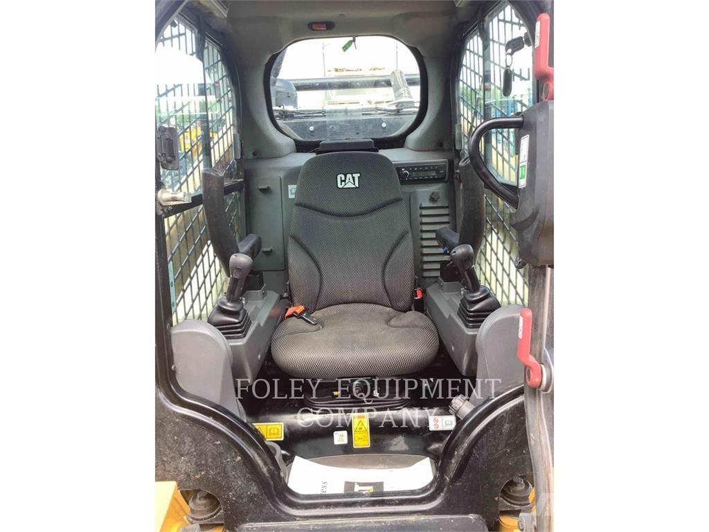 CAT 272D3XPS2C Kompaktlastare