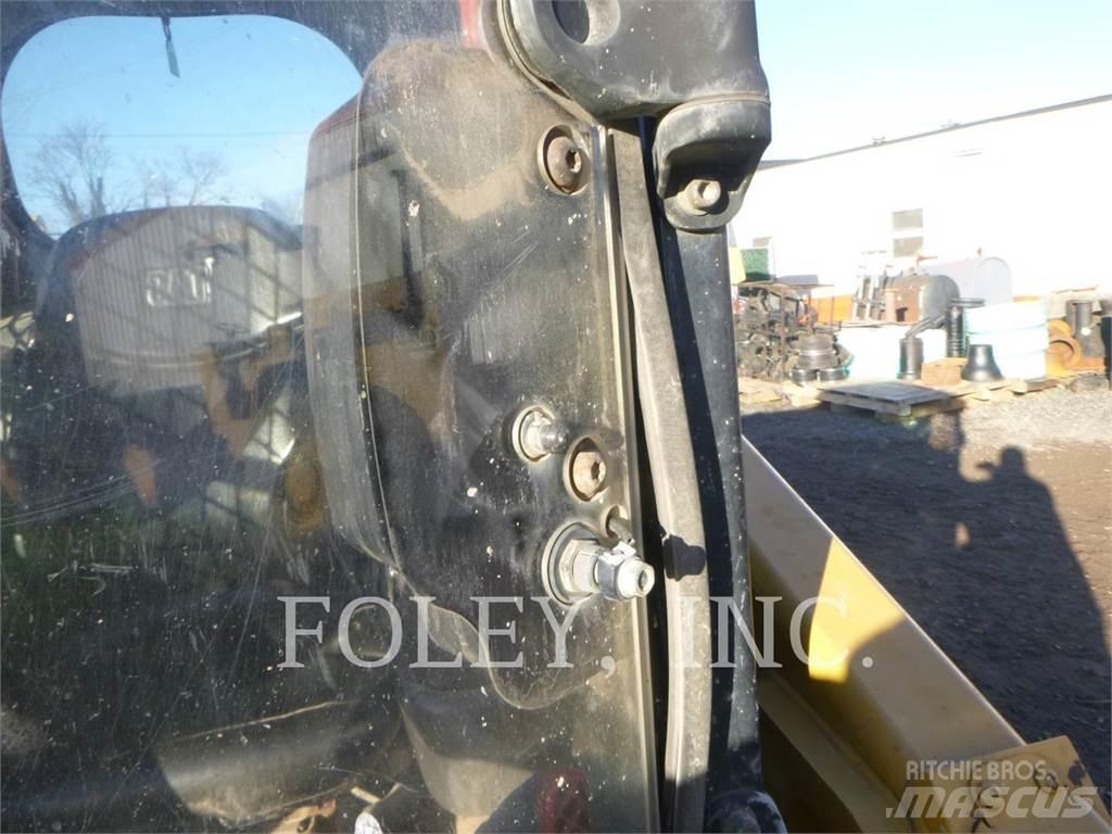 CAT 279D Bandlastare