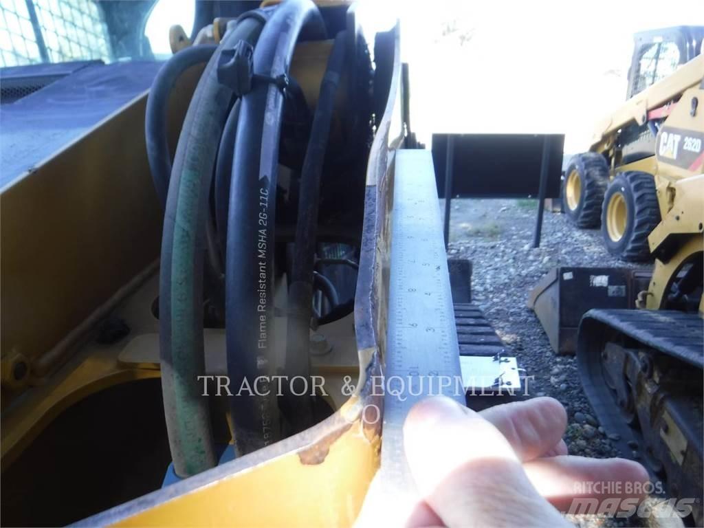 CAT 279D H2CB Kompaktlastare