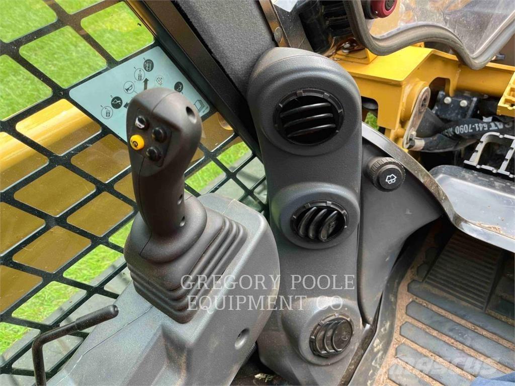 CAT 299D3 Bandlastare