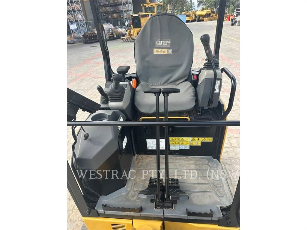CAT 301.7-05CR Bandgrävare