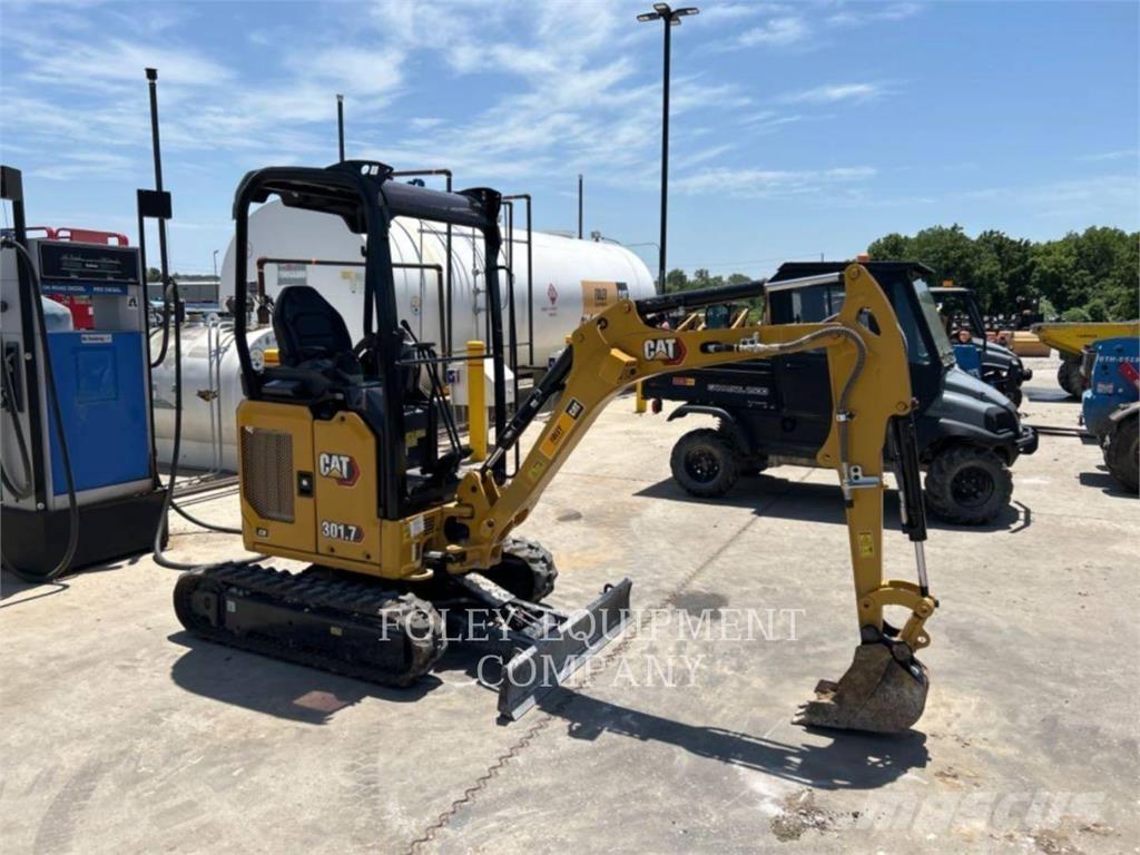 CAT 301.7-05LO Bandgrävare
