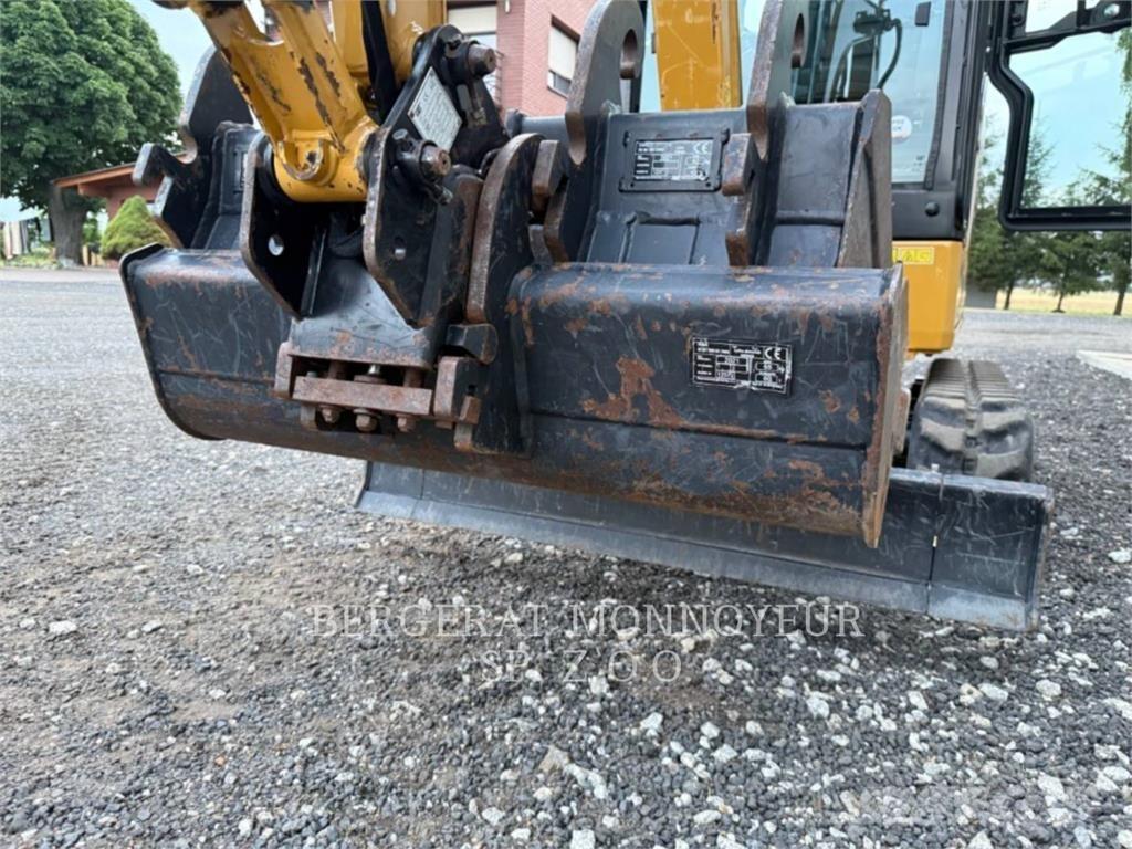 CAT 301.8 Bandgrävare
