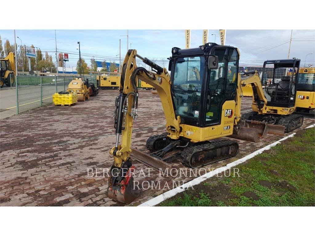 CAT 301.8-05 Bandgrävare