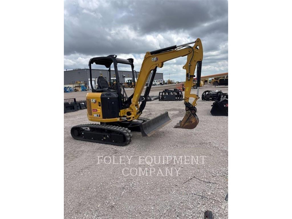 CAT 302.7-07LO Bandgrävare