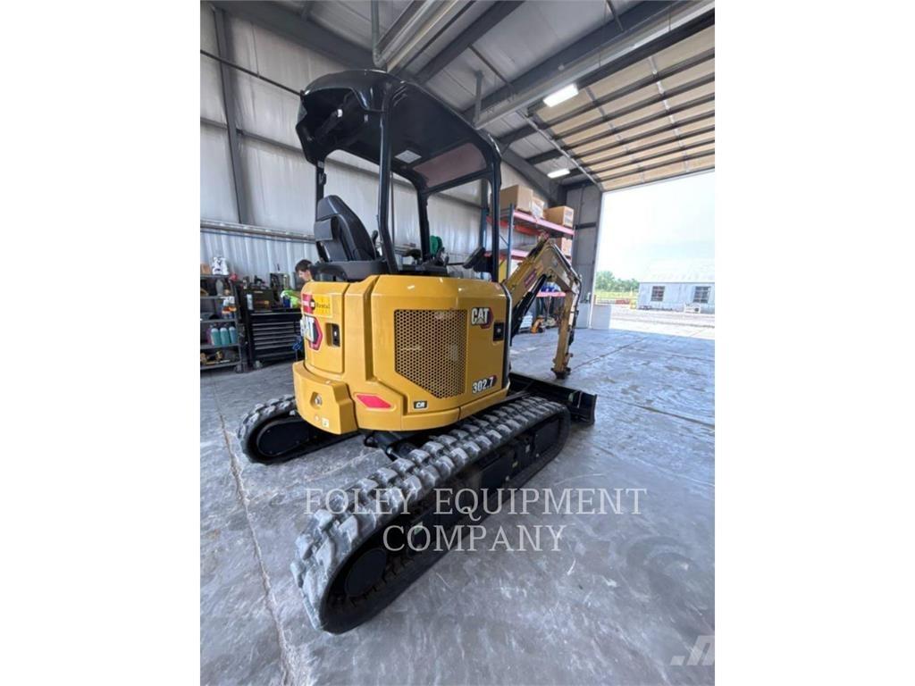 CAT 302.7-07LO Bandgrävare