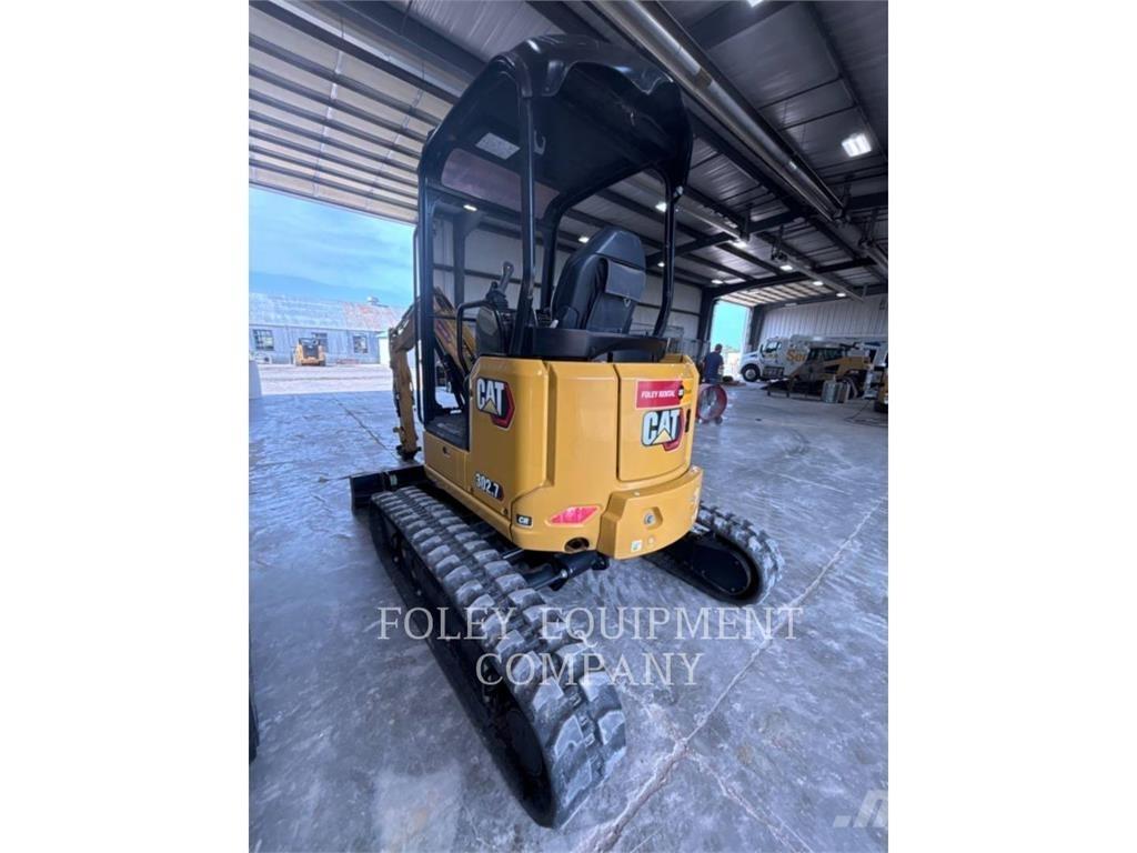 CAT 302.7-07LO Bandgrävare