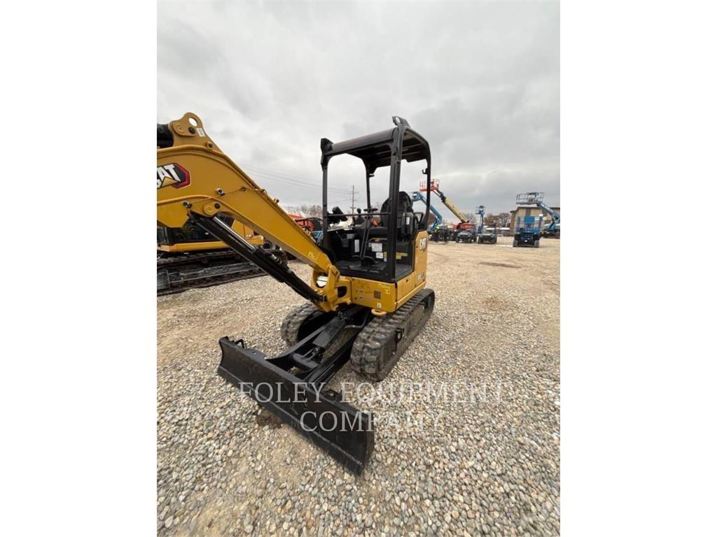 CAT 302.7-07LO Bandgrävare